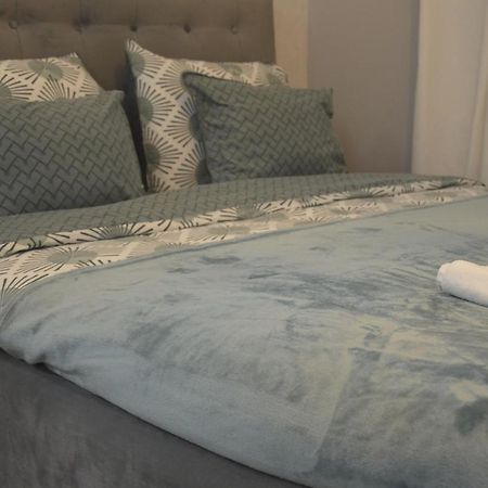 Teodora Lux Apartman Free Privat Parking Novi Sad Exterior foto