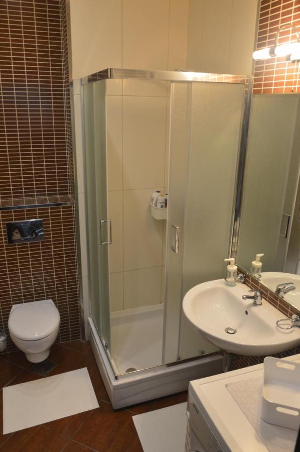 Teodora Lux Apartman Free Privat Parking Novi Sad Exterior foto