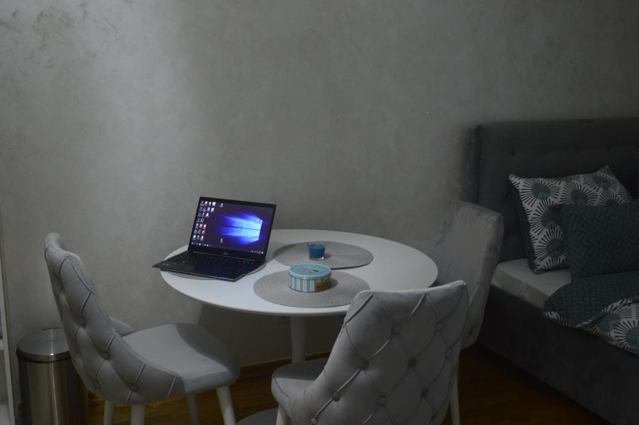Teodora Lux Apartman Free Privat Parking Novi Sad Exterior foto